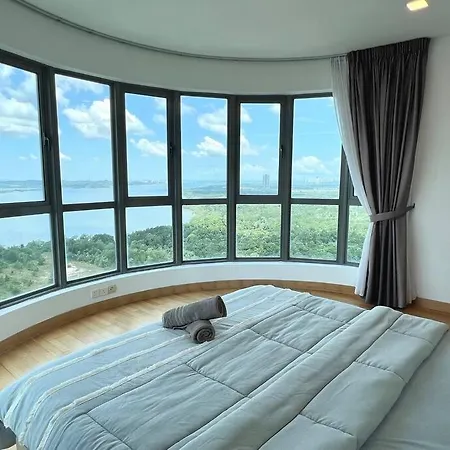 Teega Suites Puteri Harbour_5 Min To Legoland_6Pax Nusajaya  Exterior photo