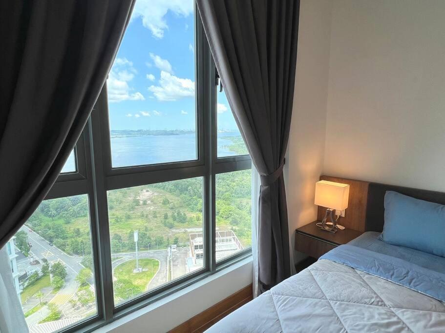 Teega Puteri Harbour_5 Min To Legoland_6pax Apartment